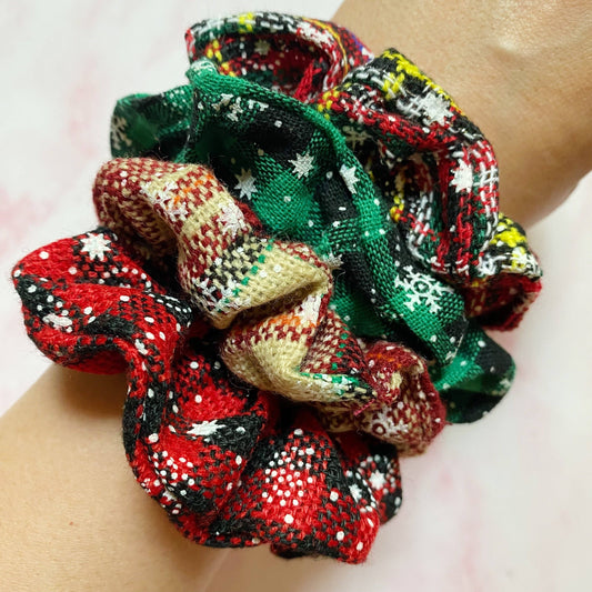 Merry Plaid Scrunchies (Set Of 4)